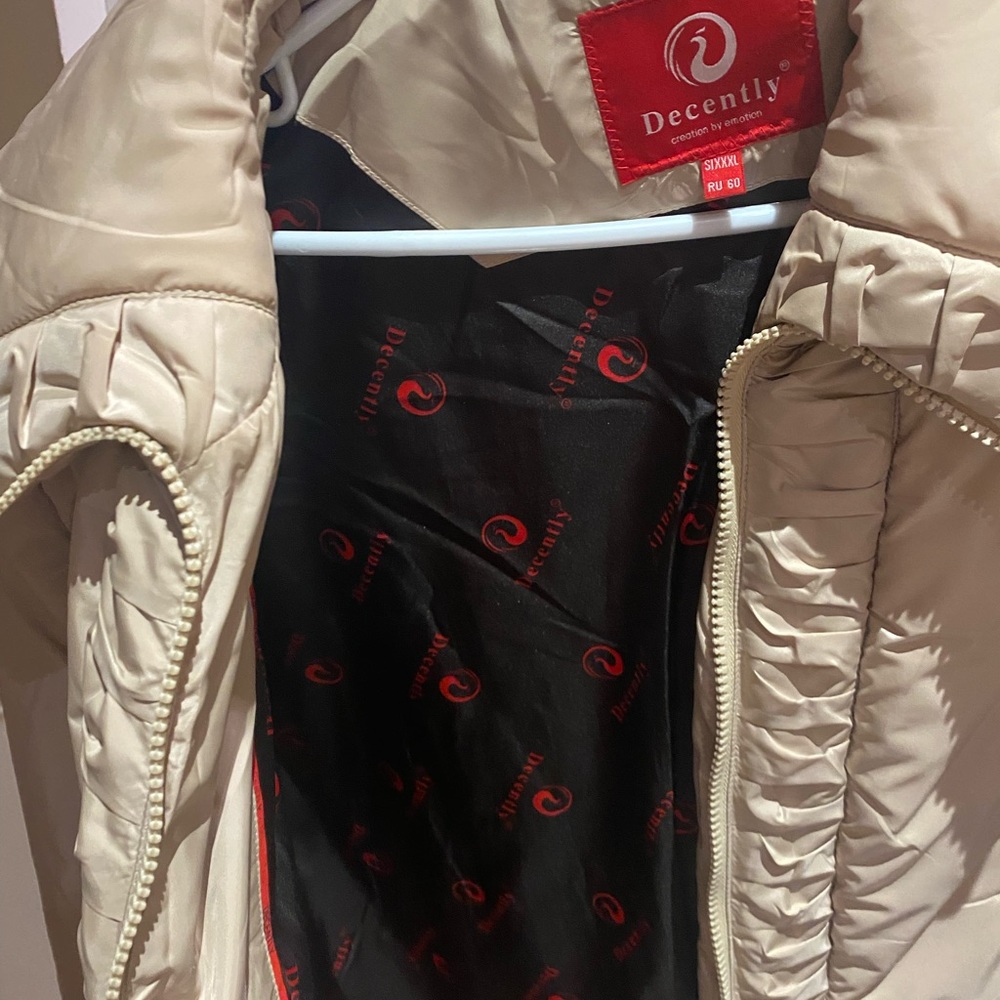 Decently Neutral Winter Jacket - Picture 4 of 4